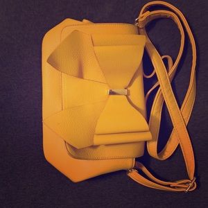 Yellow bow Shoulder bag